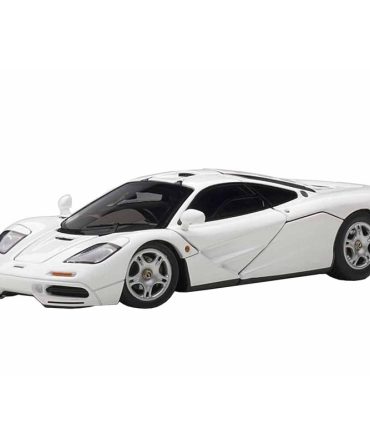 Autoart 1/43 McLaren F1 White Finished Model Car