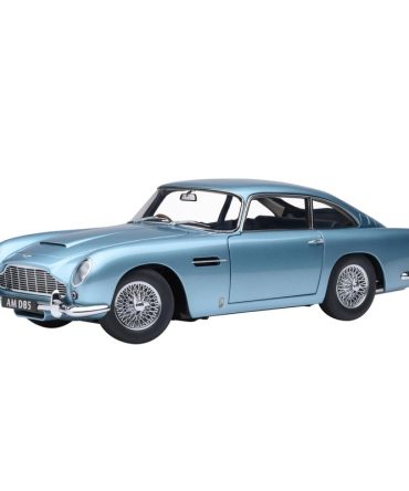 Autoart 1/18 Aston Martin DB5 Light Blue Pearl Diecast Model 70288