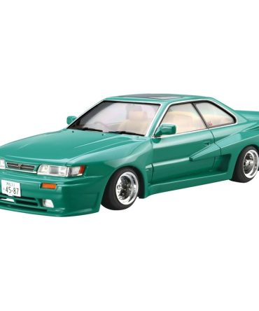 Aoshima 1/24 Nissan F31 Leopard Model Molded in Color