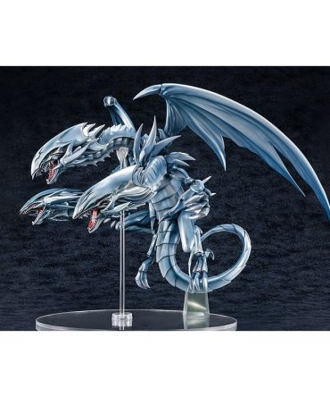 Amakuni Yu-Gi-Oh Duel Monsters Blue-Eyes Ultimate Dragon Figure