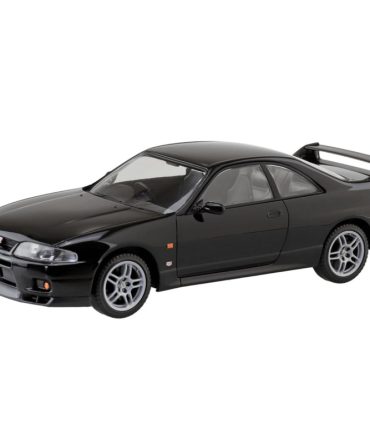 Aoshima 1/32 Nissan R33 GT-R Model Kit Black by Qingdao Cultural Education