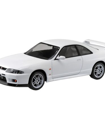 Aoshima 1/32 Nissan R33 Skyline GT-R White Pre-Colored Model Kit