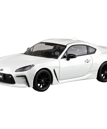 Aoshima 1/32 Toyota Gr86 2021 Crystal White Pre-Colored Model Kit