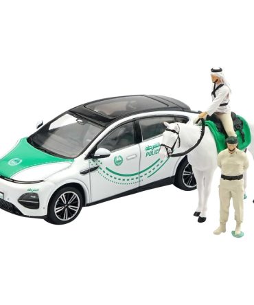 Xcartoys Xpeng G6 Dubai Police Diecast Car 1/64 Japan Official Set X33-01